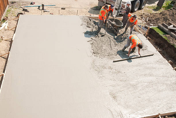 Best Concrete Demolition Services  in Garnet, CA